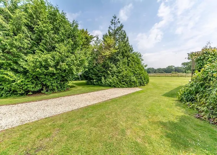 Railway Carriage Accommodation With Tennis Court!